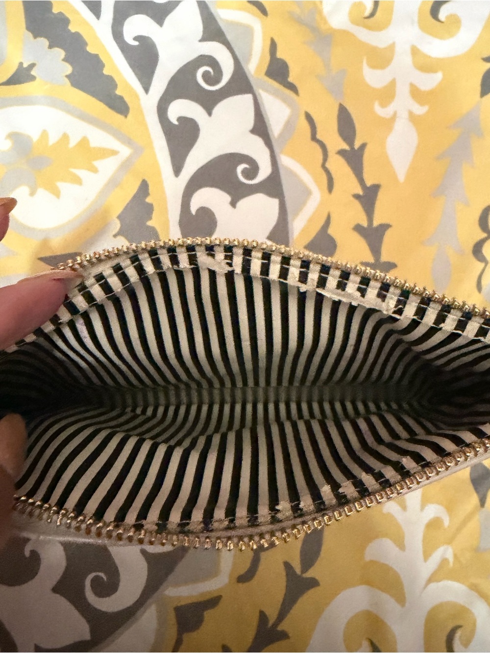 Kate Spade Pencil Zip Pouch - Jane Austen Limited Edition EMMA- LIMITED EDITION - Picture 3 of 9